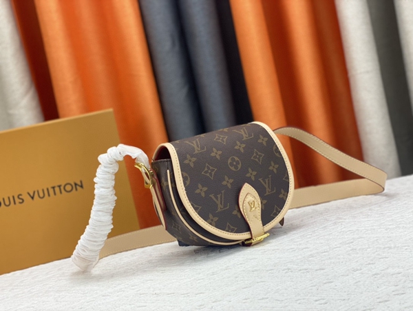 ルイヴィトンバッグ背面デザイン